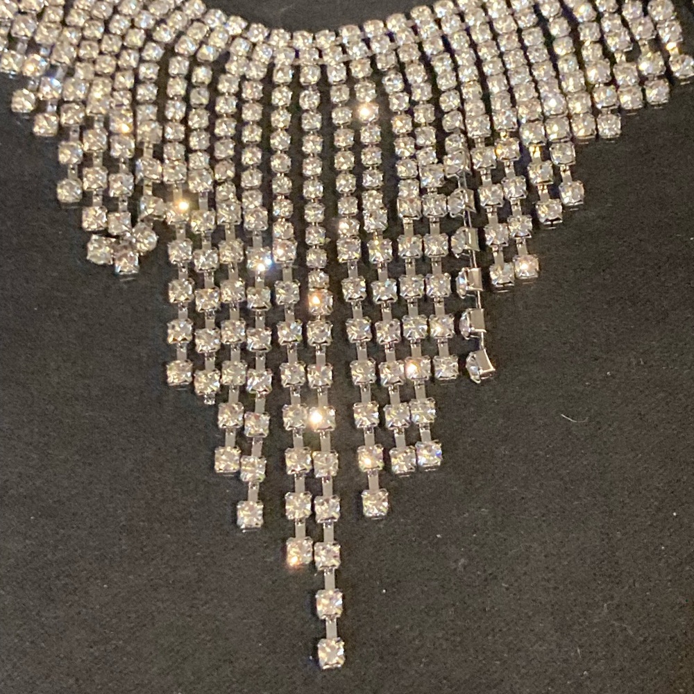 Silver & Rhinestone Necklace - Picture 3 of 9